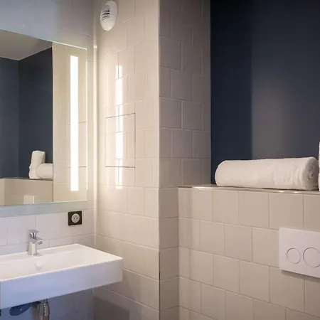 Hotel Western 11bauer Paris Saint-ouen Saint-Ouen (Seine-Saint-Denis)