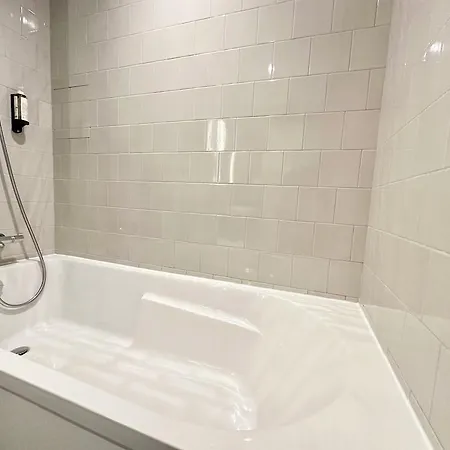 Hotel Western 11bauer Paris Saint-ouen 3*